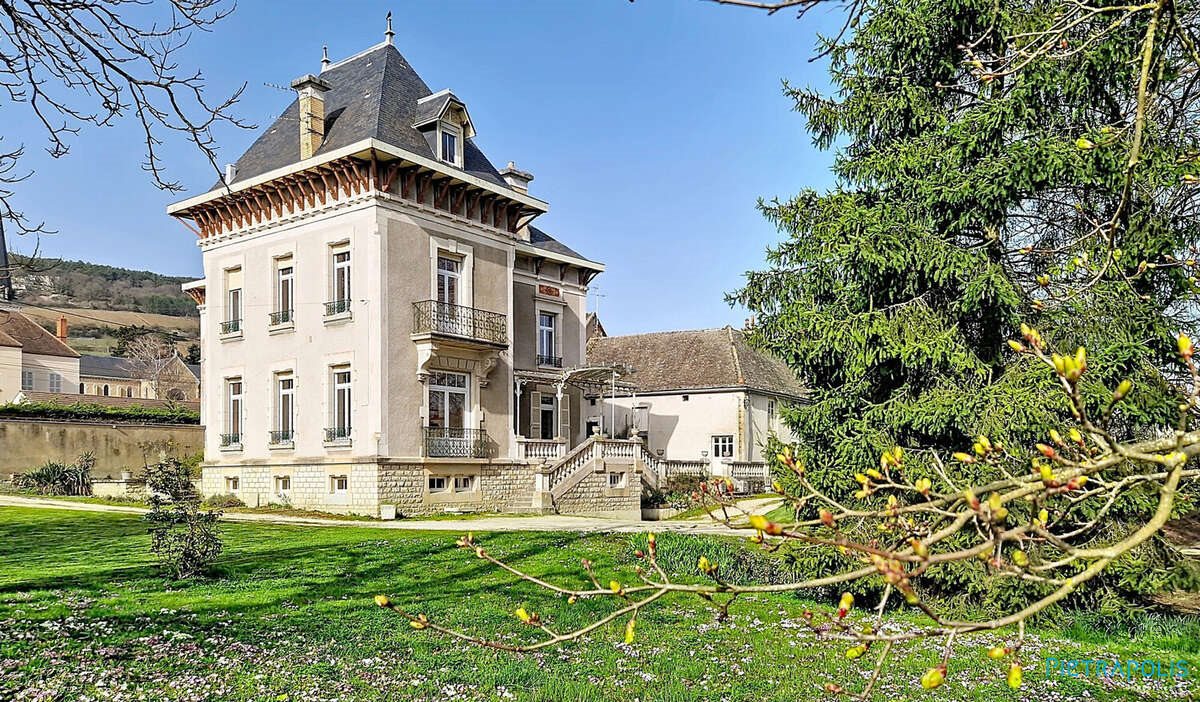 Maison à vendre, 342m², Beaune