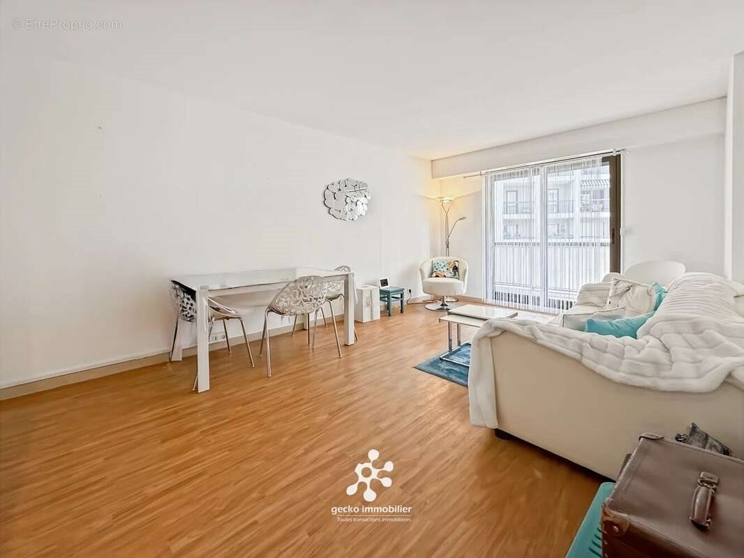 Appartement à vendre, 45m², Cagnes-sur-Mer
