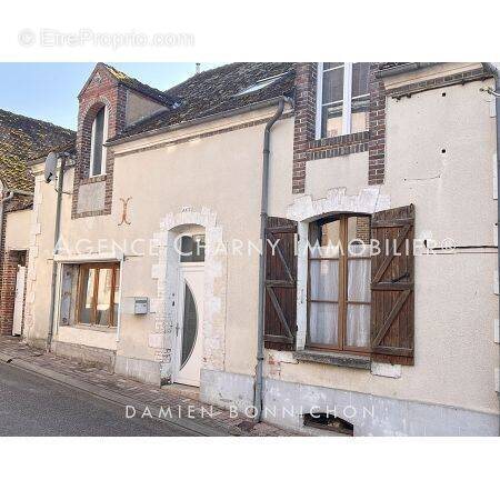 Maison à vendre, 137m², Champignelles