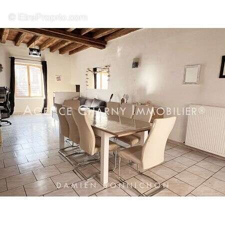 Maison à vendre, 137m², Champignelles