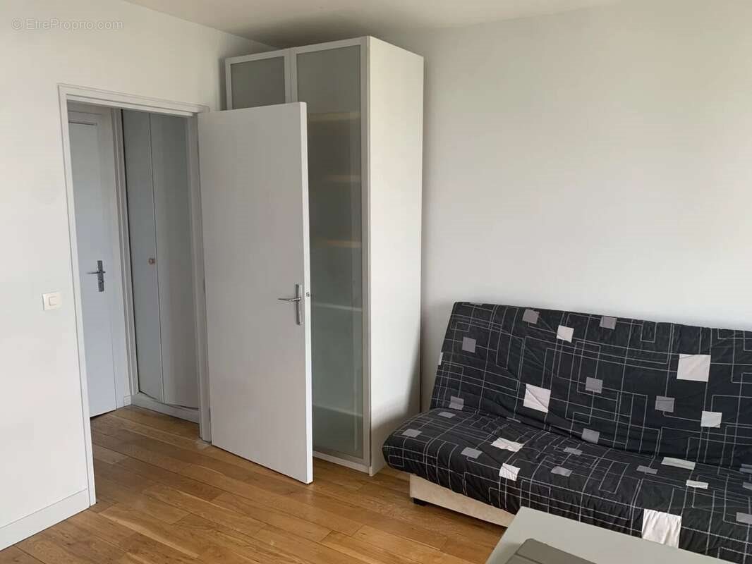 Appartement à vendre, 18m², Courbevoie