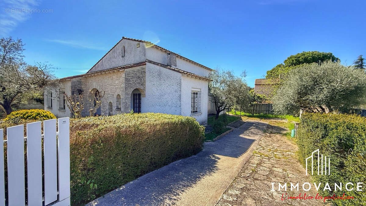 Maison à vendre, 185m², Saint-Brès