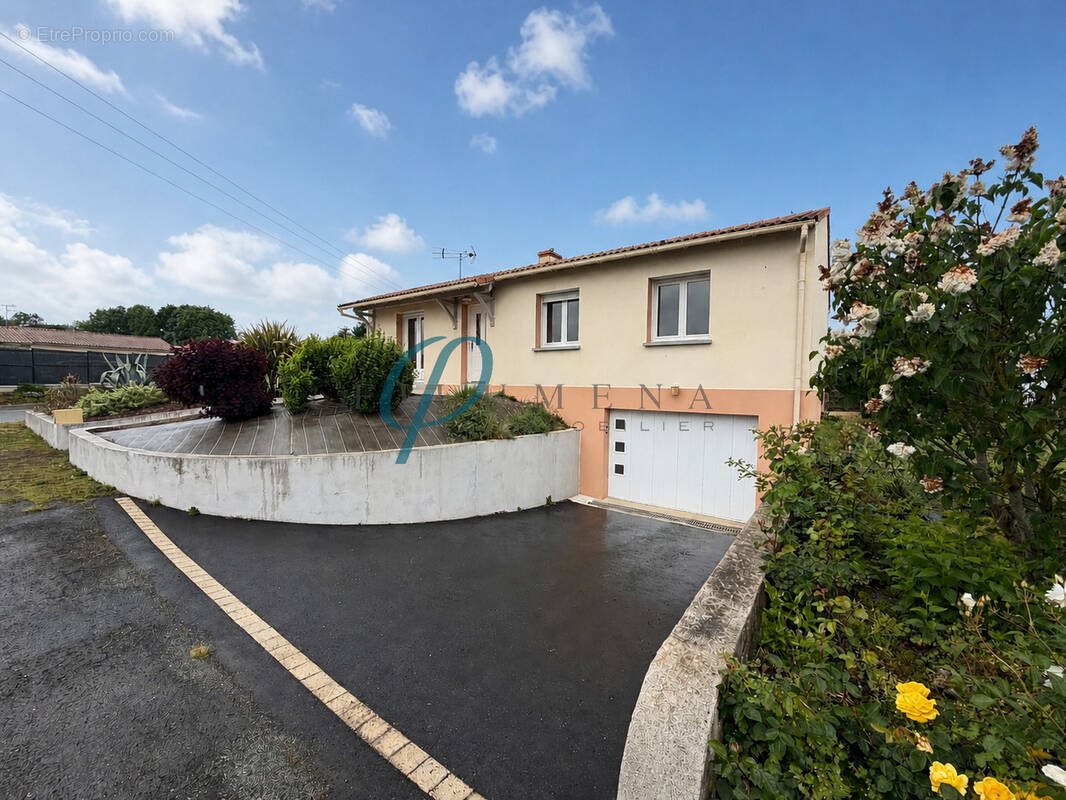 Maison à vendre, 87m², Montrevault