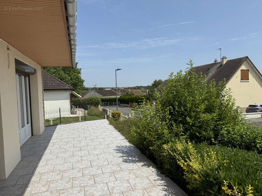 Maison à vendre, 107m², Berd'huis