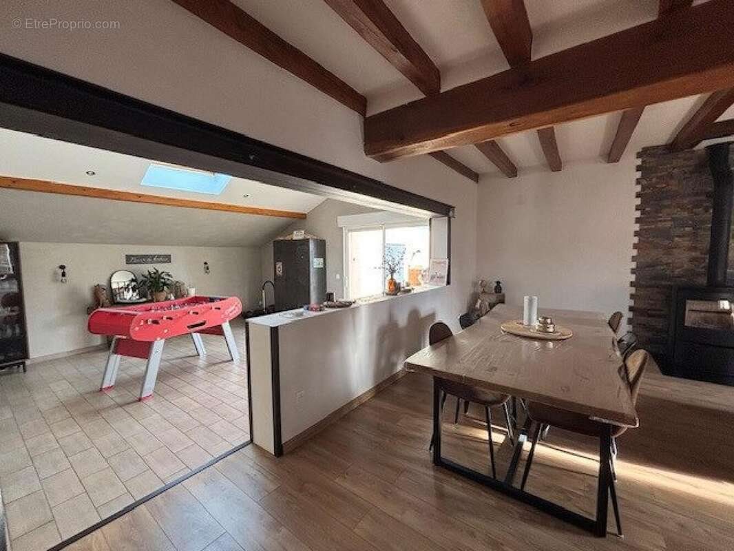 Maison à vendre, 170m², Montrésor