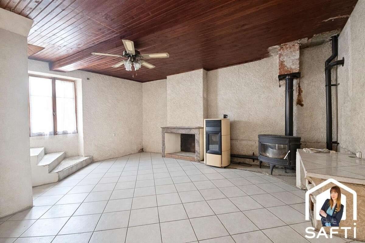 Maison à vendre, 167m², Chatte