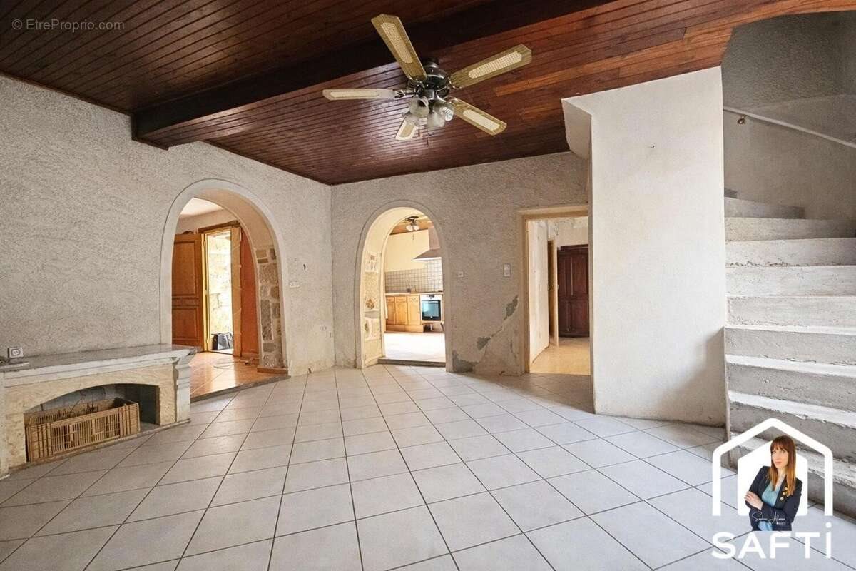 Maison à vendre, 167m², Chatte