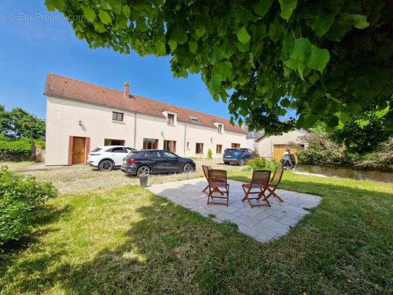 Maison à vendre, 208m², Courson-les-Carrières