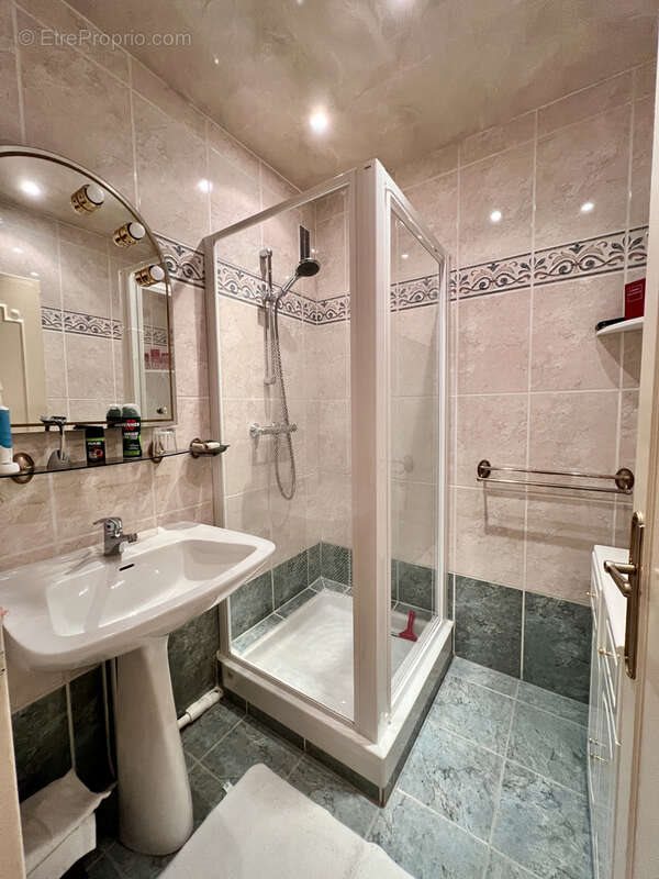 Appartement à vendre, 119m², Vaux-le-Pénil