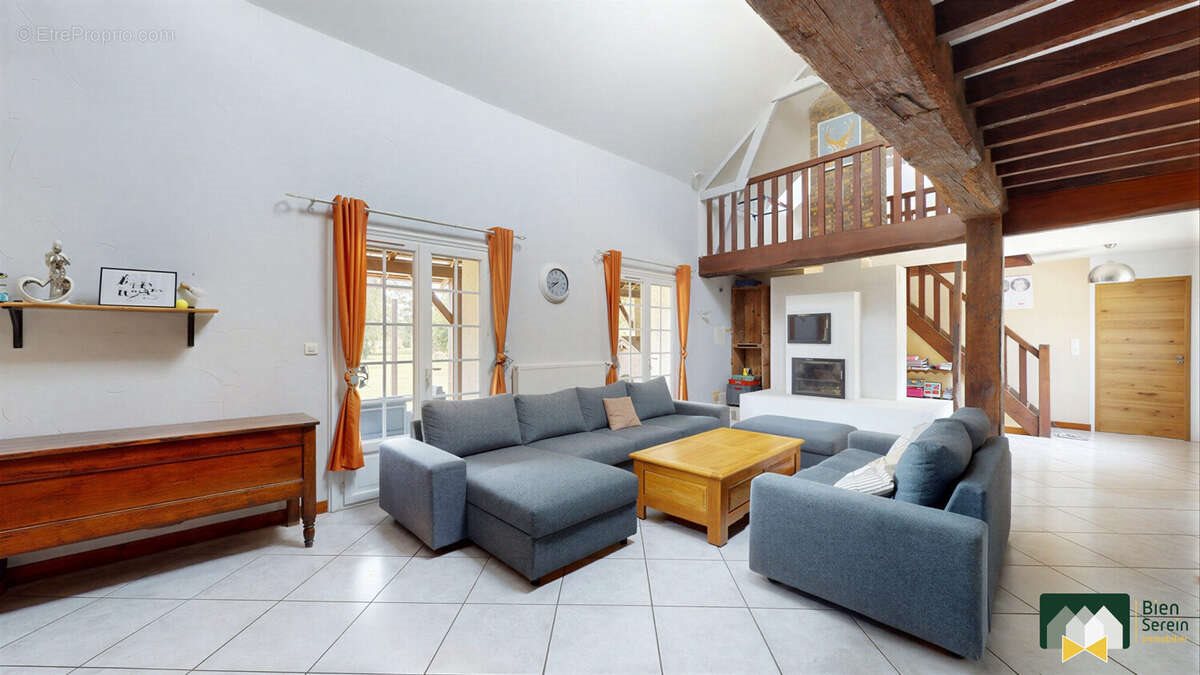 Maison à vendre, 221m², Luplanté