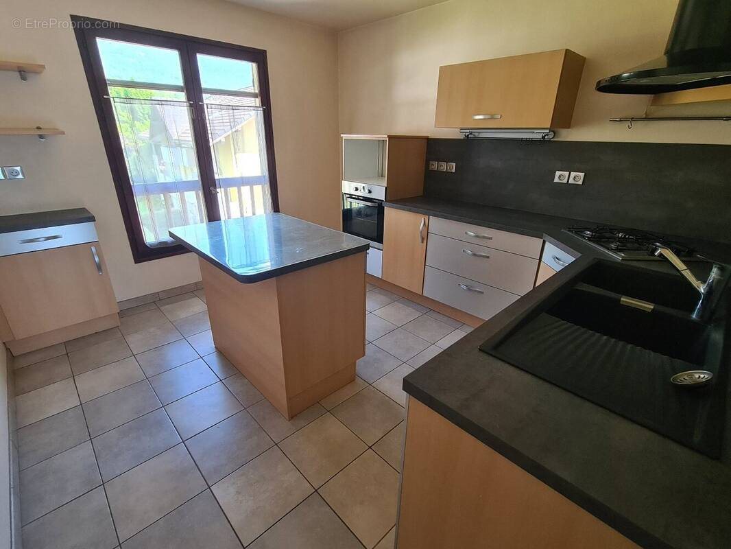 Appartement à vendre, 99m², Gilly-sur-Isère
