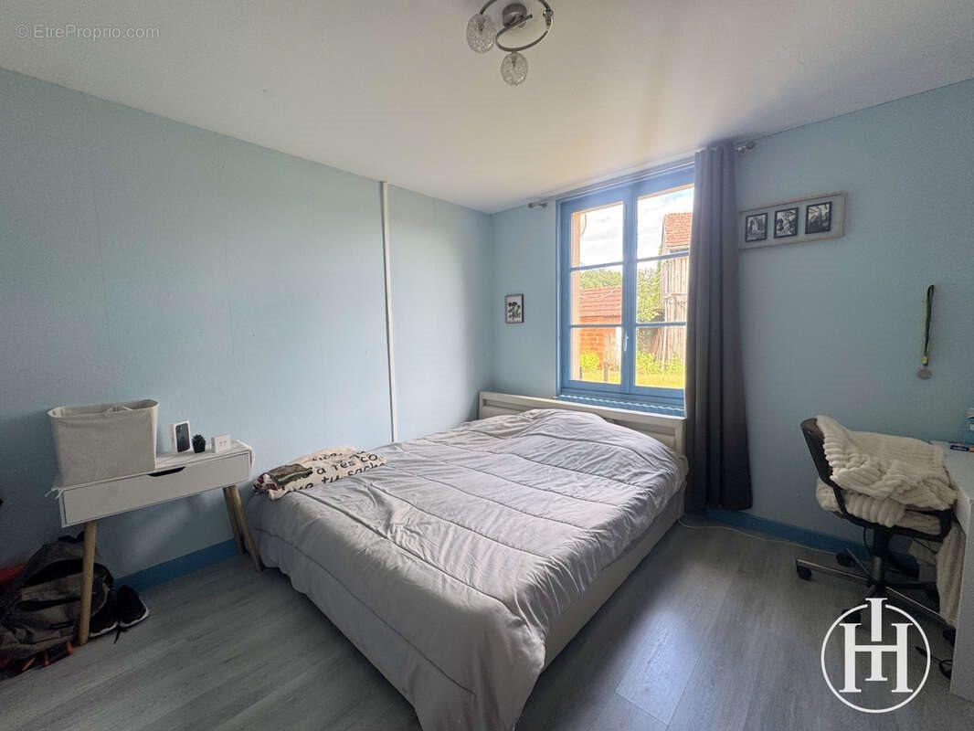 Maison à vendre, 110m², Lurcy-Lévis
