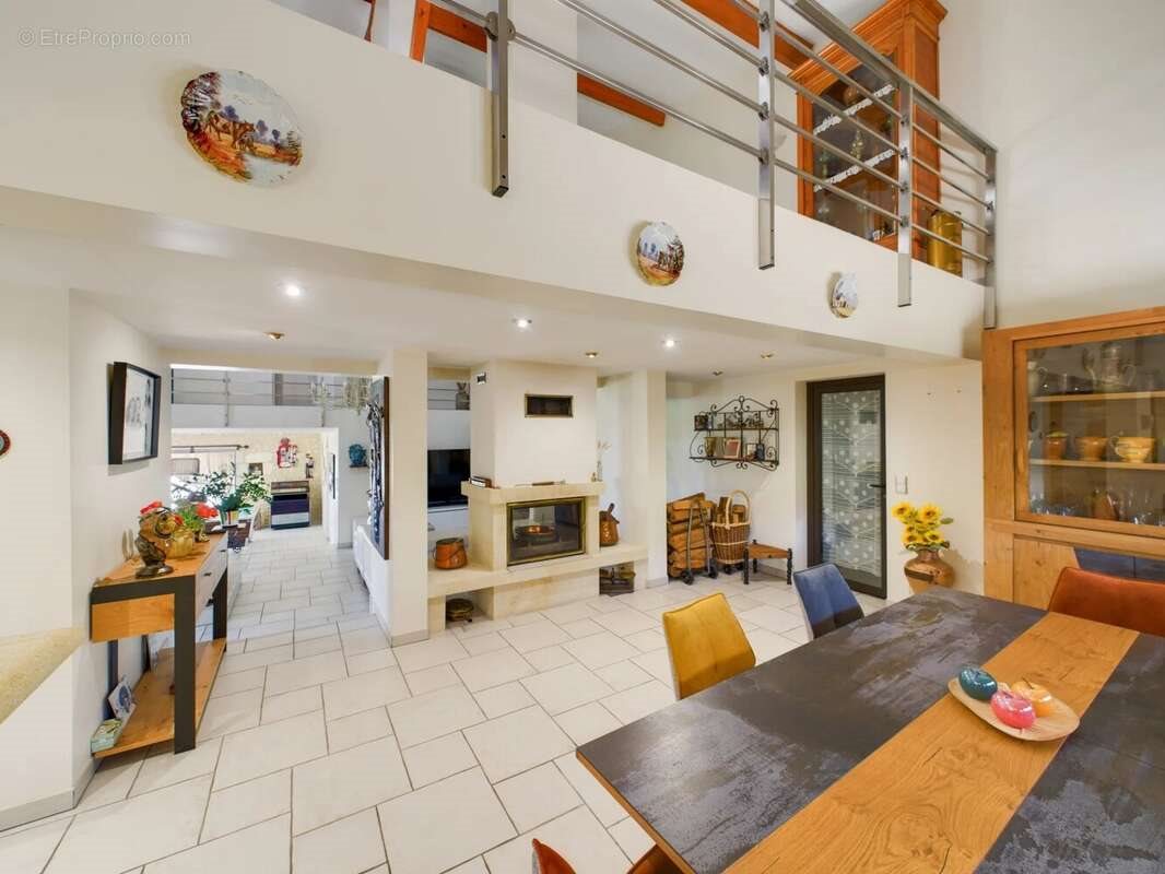 Maison à vendre, 299m², Chantérac