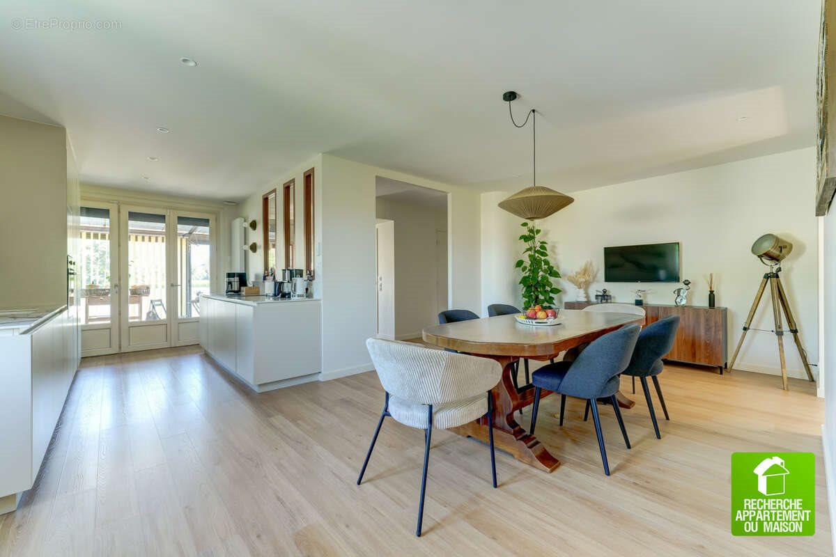 Maison à vendre, 131m², Genas