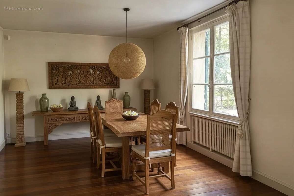 Maison à vendre, 183m², Lamorlaye