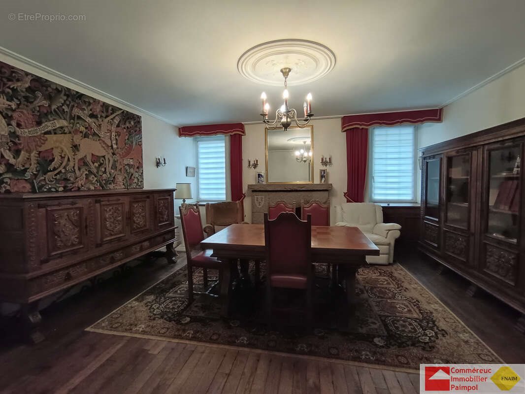 Maison à vendre, 180m², Pléhédel