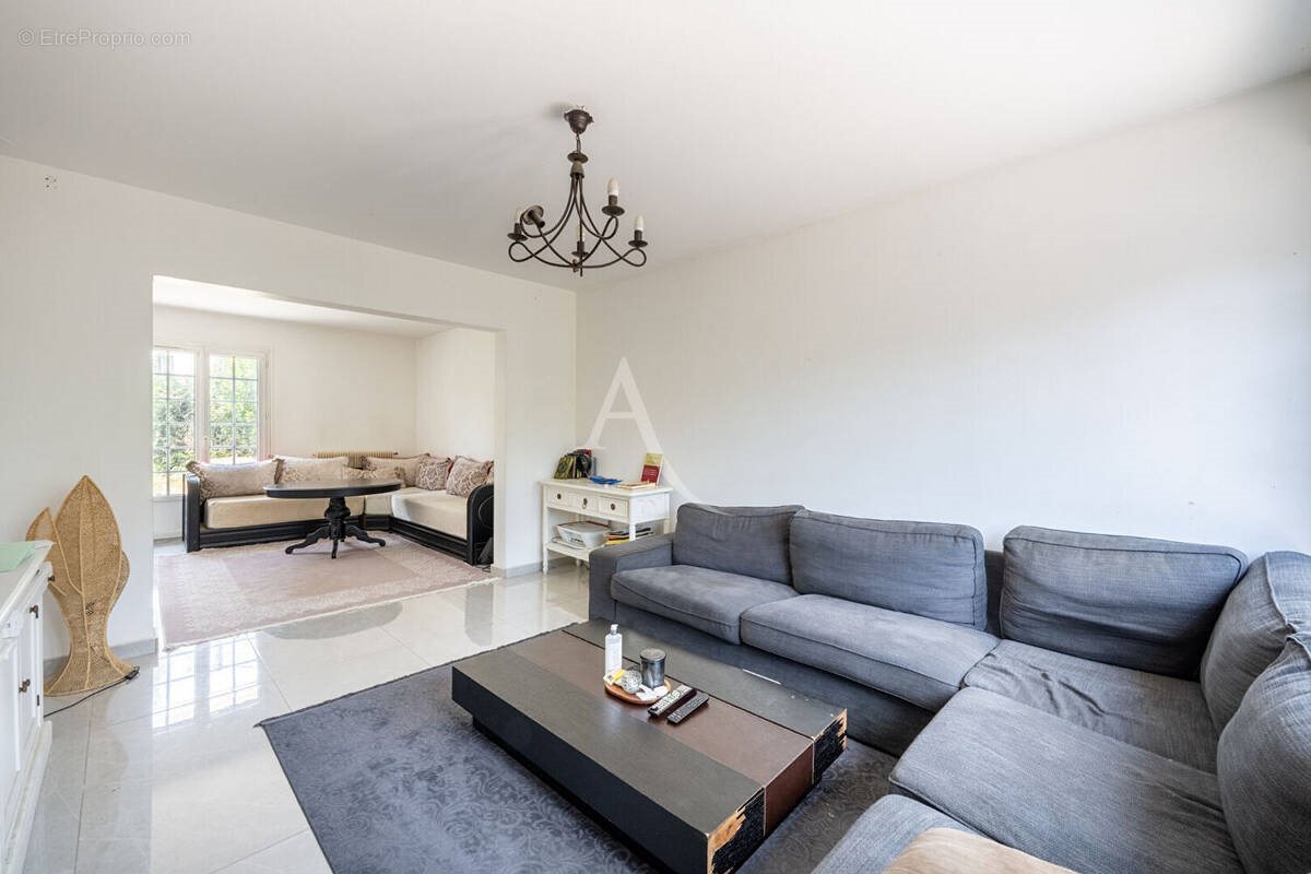 Maison à vendre, 147m², Les Mureaux