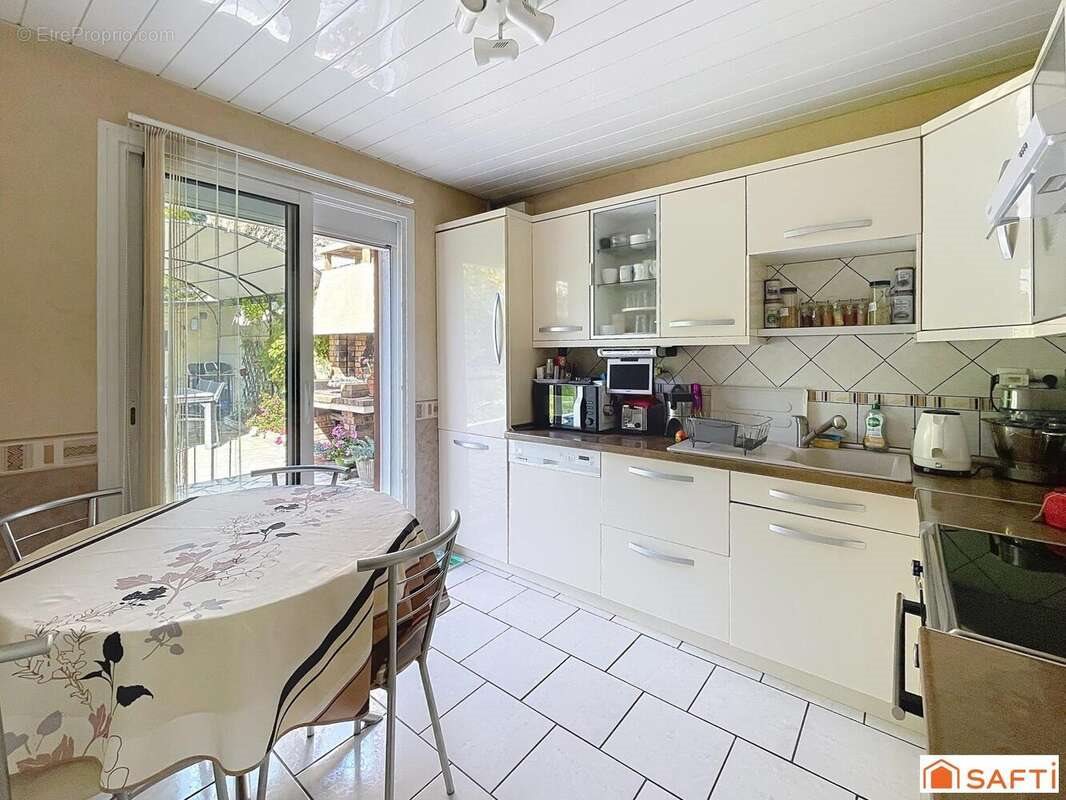 Maison à vendre, 75m², Orly