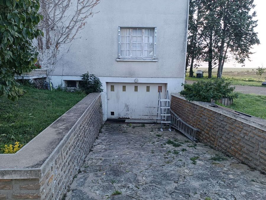 Maison à vendre, 246m², Savigny-en-Septaine