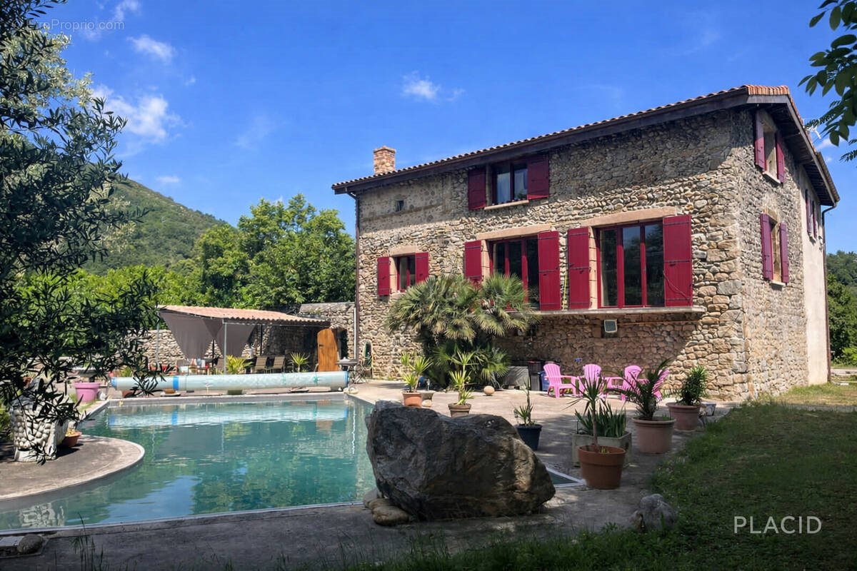 Maison à vendre, 231m², Sarras