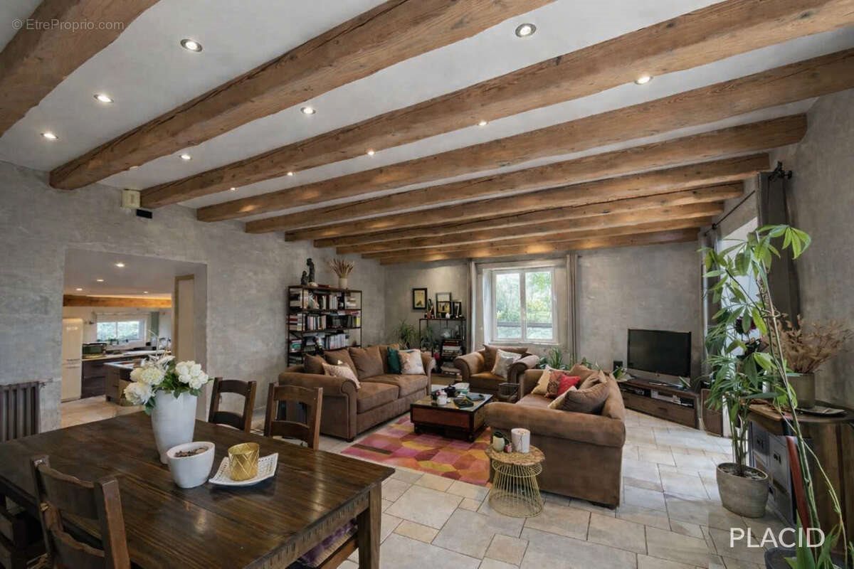 Maison à vendre, 231m², Sarras