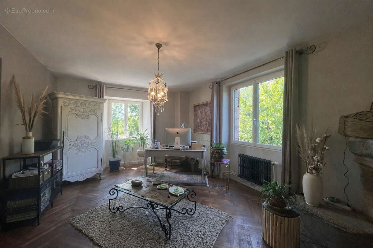 Maison à vendre, 231m², Sarras