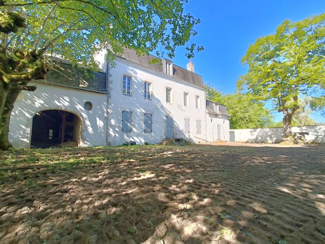 Maison à vendre, 320m², Bonny-sur-Loire