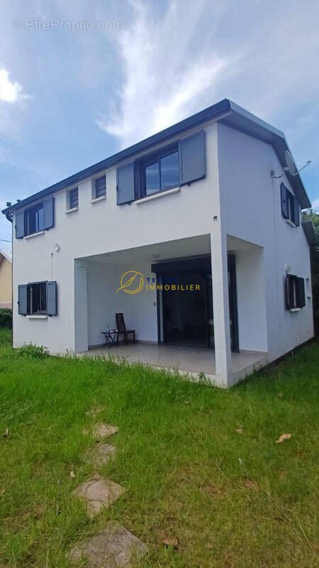 Maison à vendre, 95m², Le Tampon