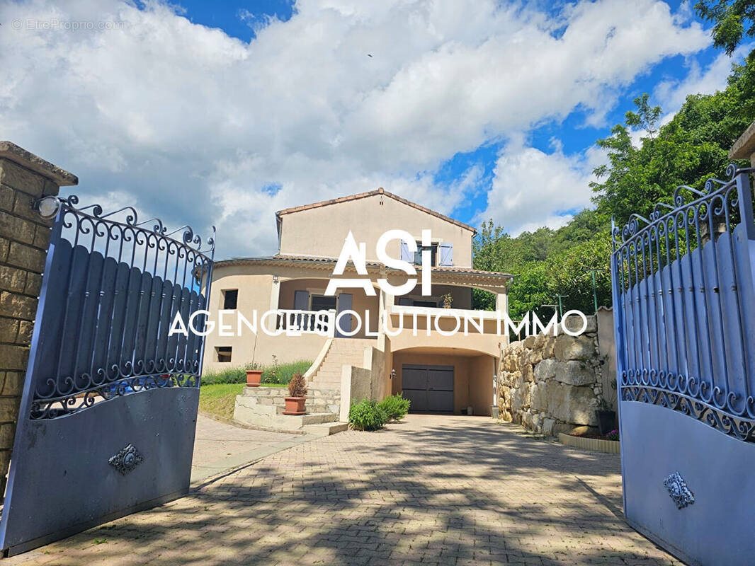 Maison à vendre, 153m², Viviers