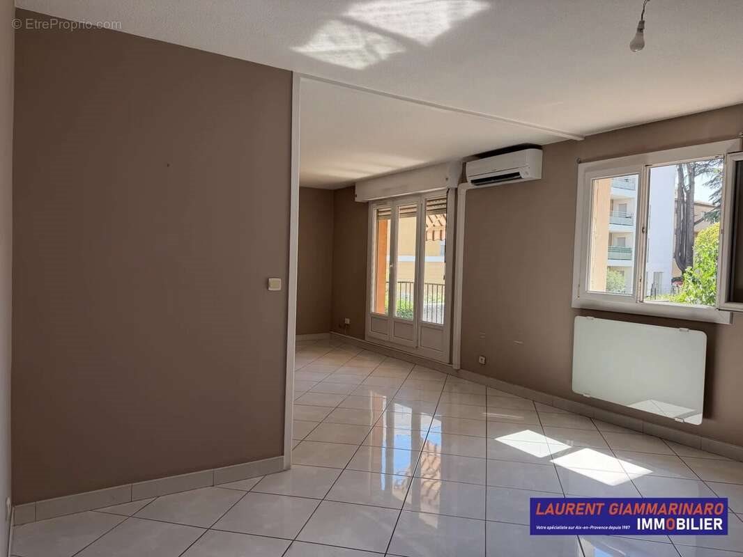 Appartement à vendre, 69m², Arles