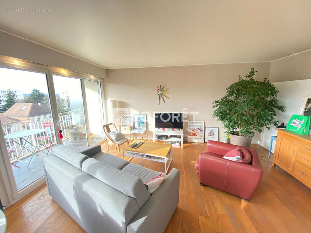 Appartement à vendre, 73m², Rueil-Malmaison