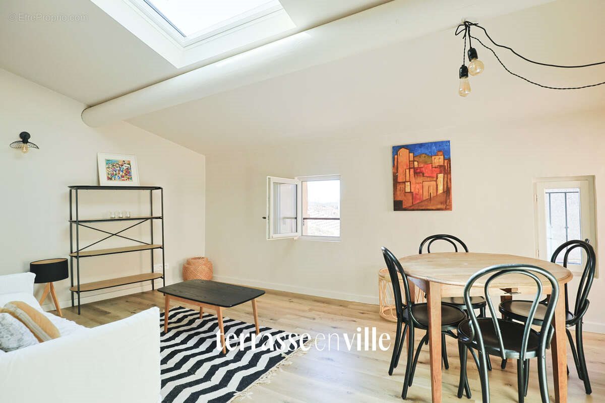Maison à vendre, 73m², Éguilles