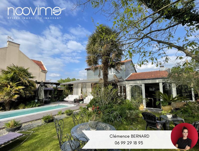 Maison à vendre, 180m², La Chevrolière