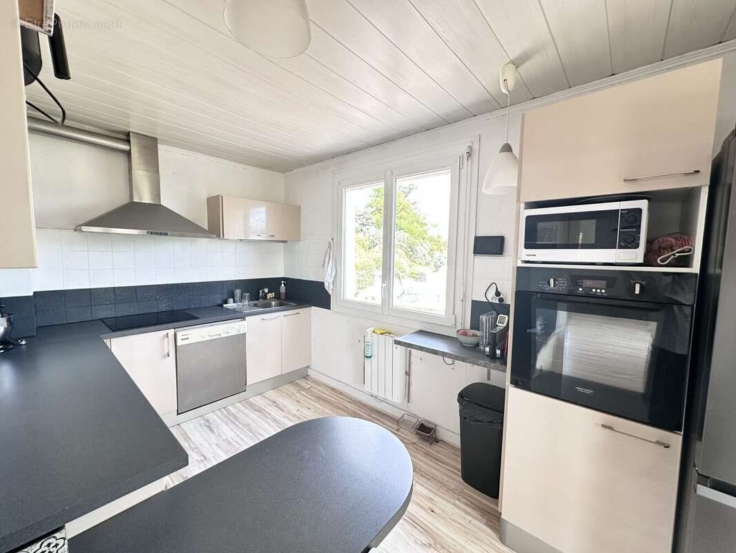 Maison à vendre, 135m², Genilac
