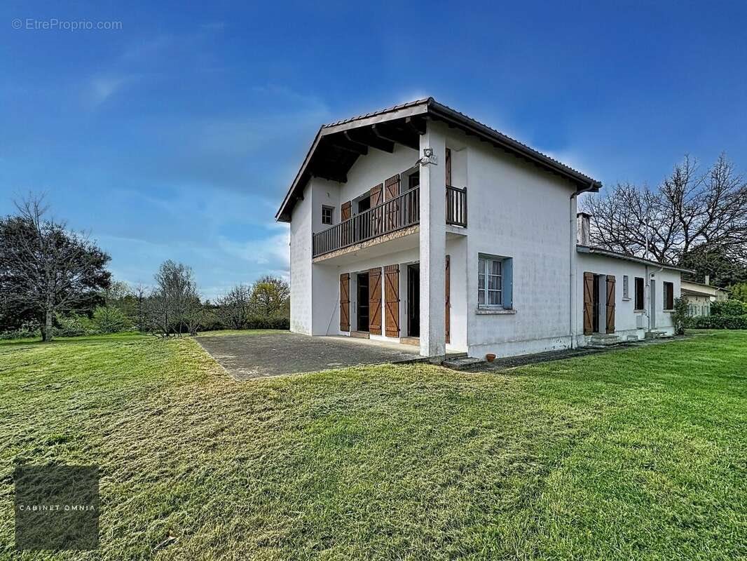 Maison à vendre, 177m², Moissac