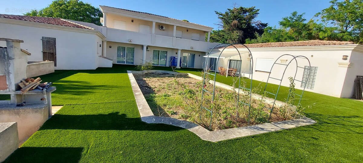 Maison à vendre, 334m², Marseille 12ème