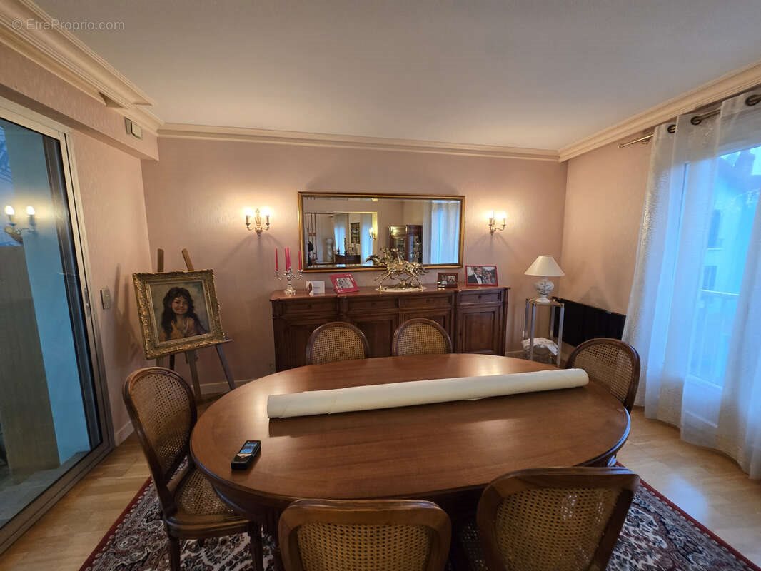 Maison à vendre, 154m², Saint-Yorre