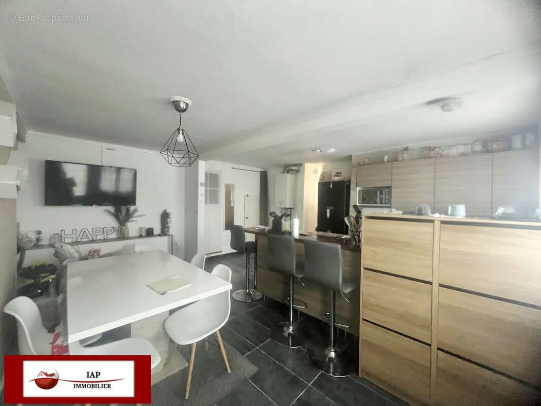 Maison à vendre, 90m², Courgent