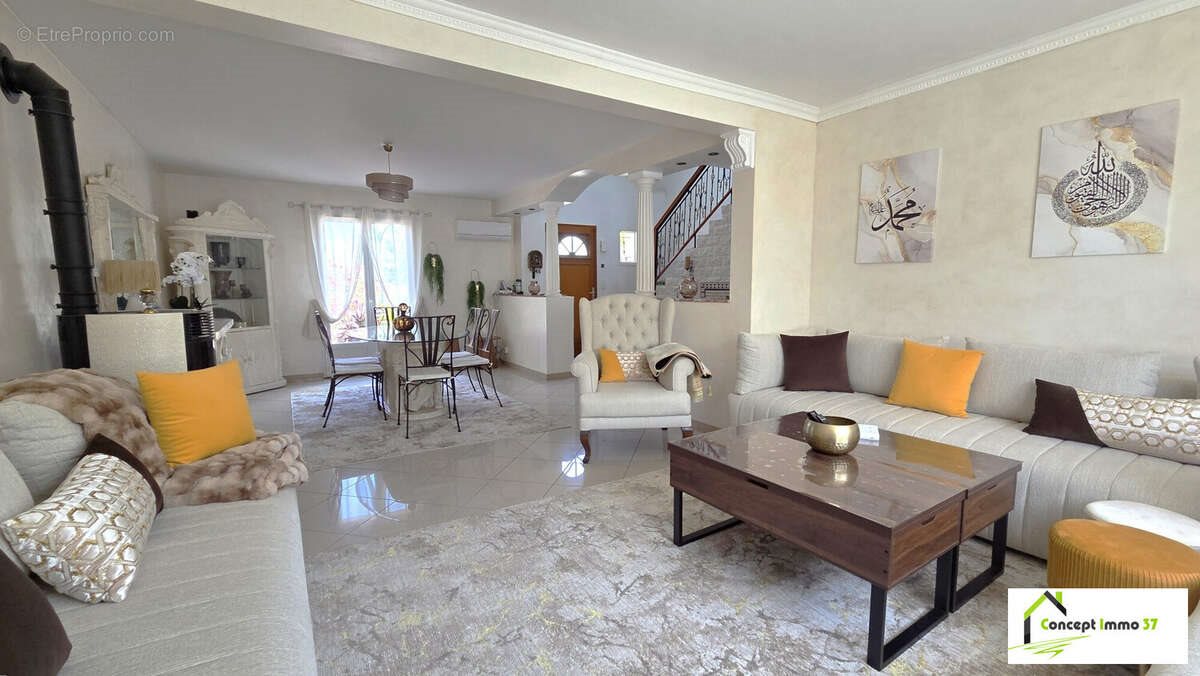 Maison à vendre, 157m², La Ville-aux-Dames