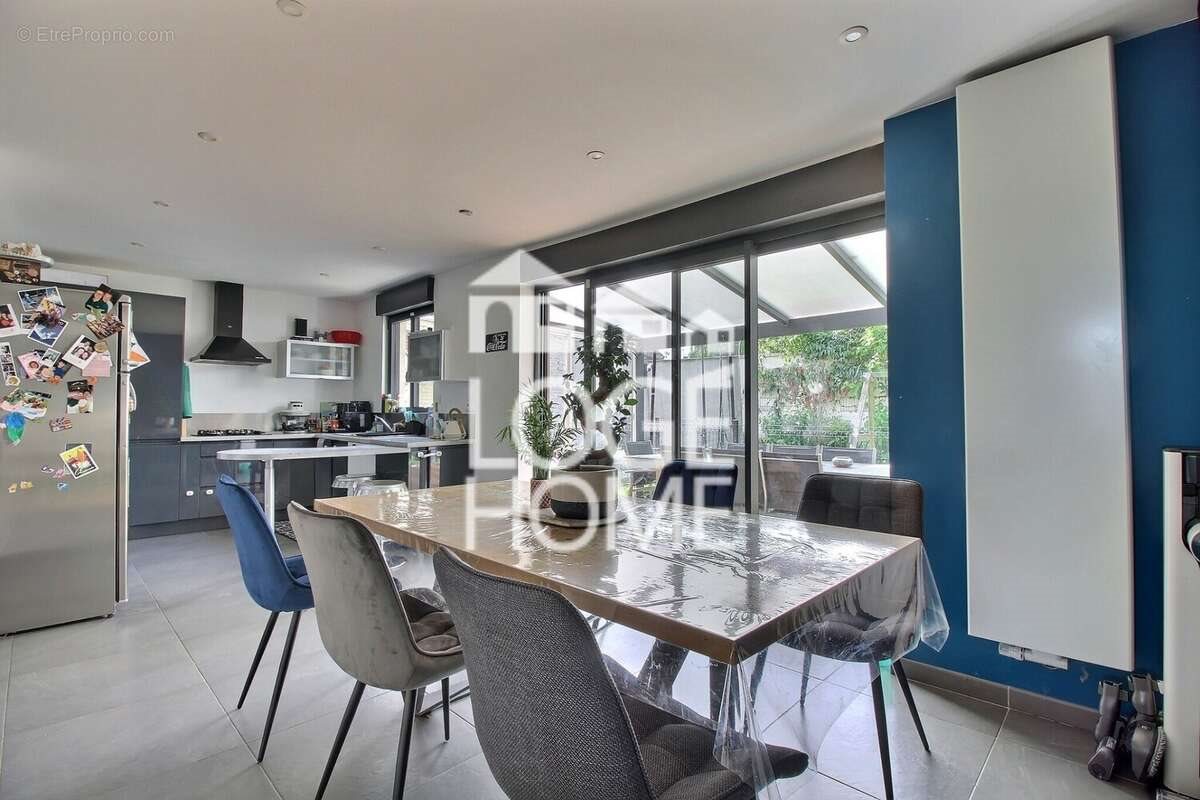 Maison à vendre, 134m², Marquillies