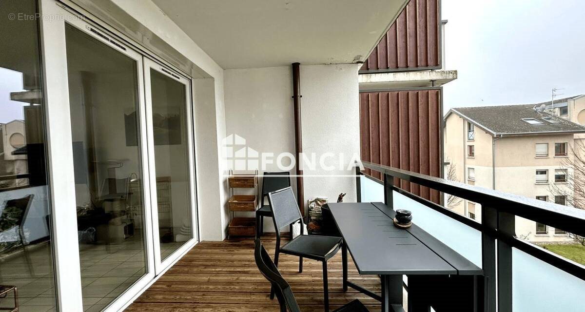 Appartement à vendre, 66m², Ville-la-Grand