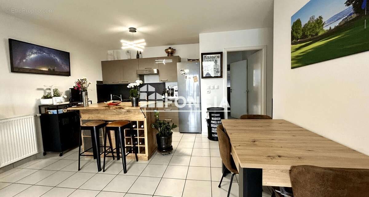 Appartement à vendre, 66m², Ville-la-Grand