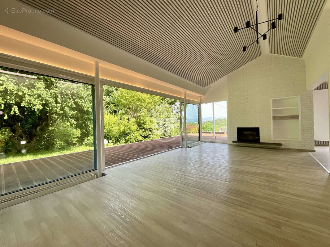 Maison à vendre, 130m², Hégenheim