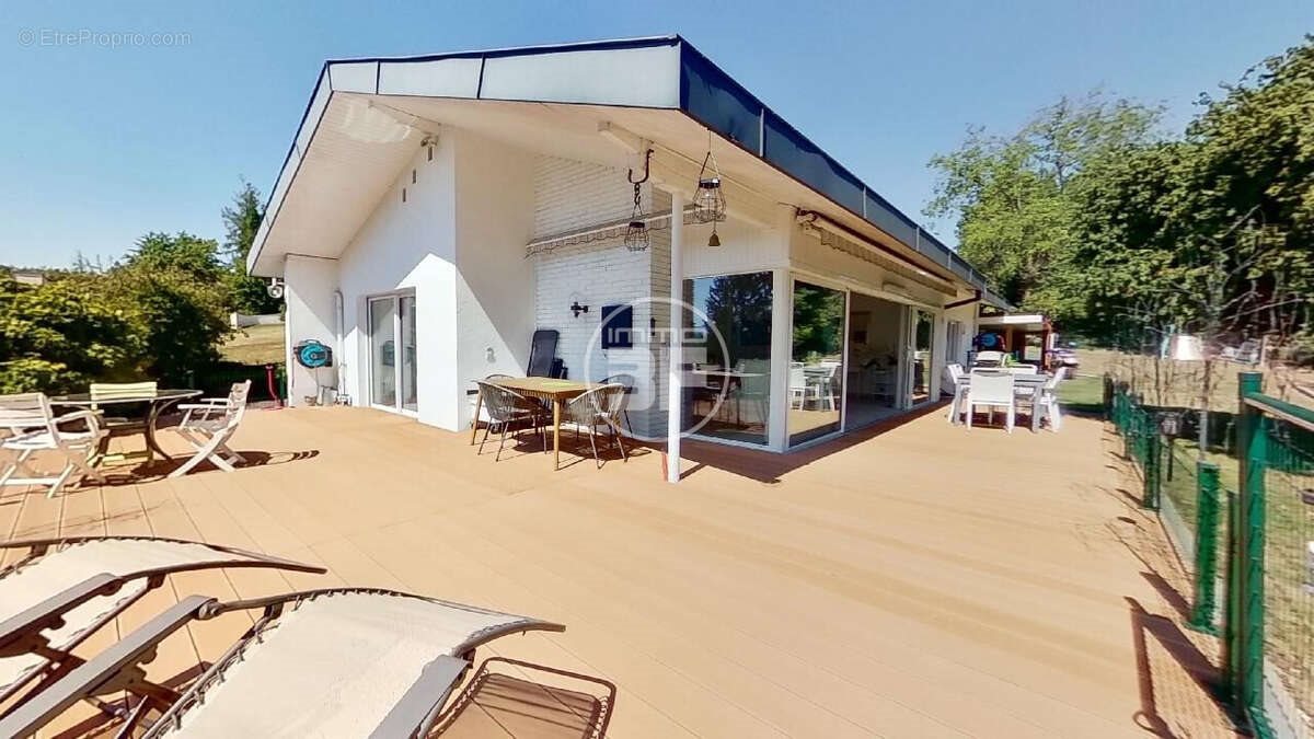 Maison à vendre, 130m², Hégenheim