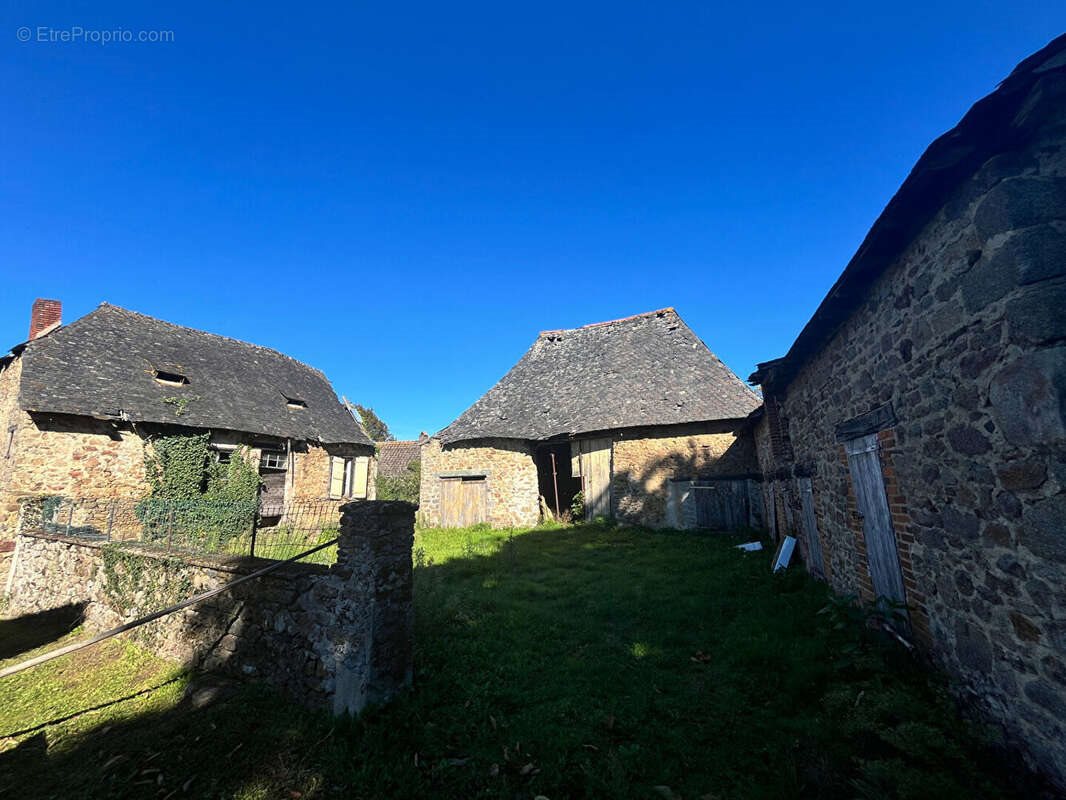 Maison à vendre, 200m², Beyssac