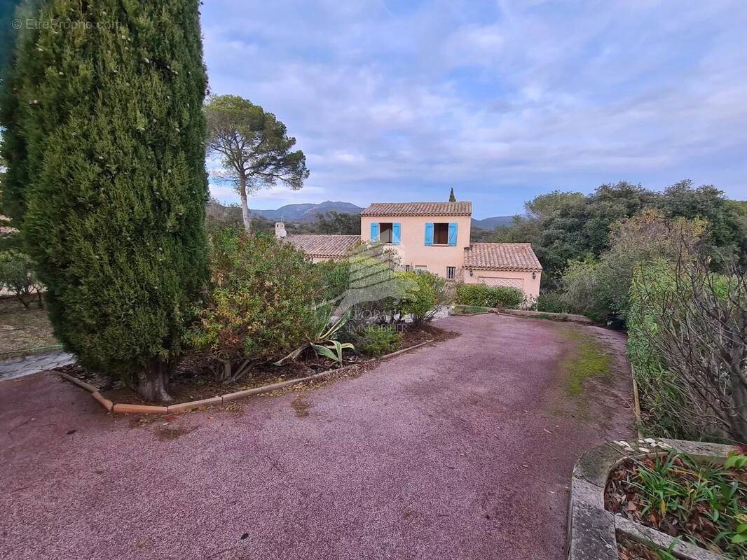 Maison à vendre, 170m², Saint-Raphaël