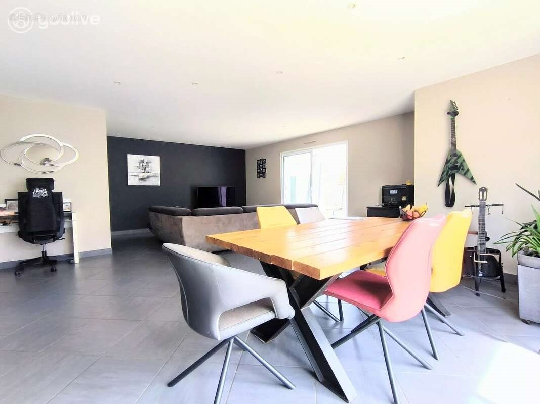 Maison à vendre, 126m², Bouin