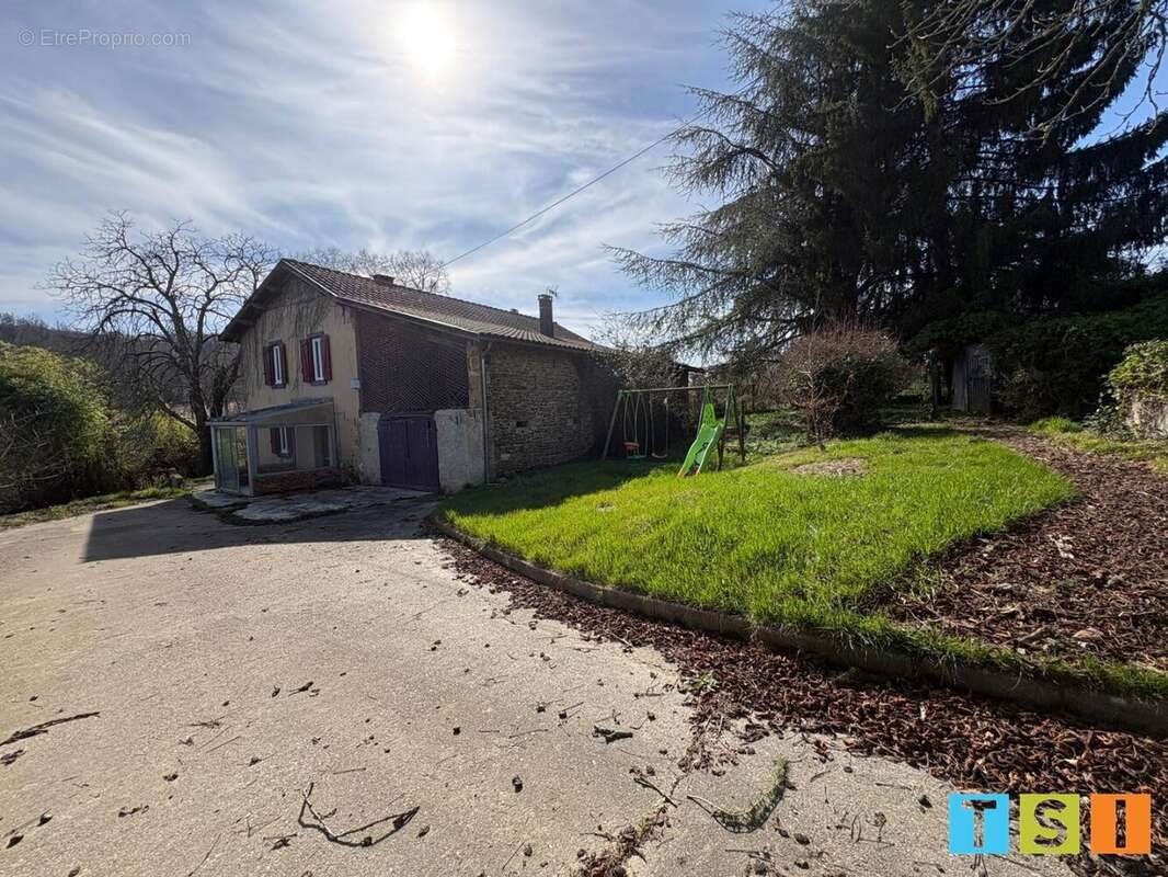 Maison à vendre, 165m², Bazordan