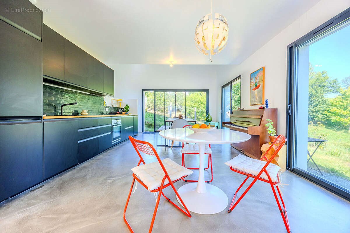 Maison à vendre, 120m², Arbonne