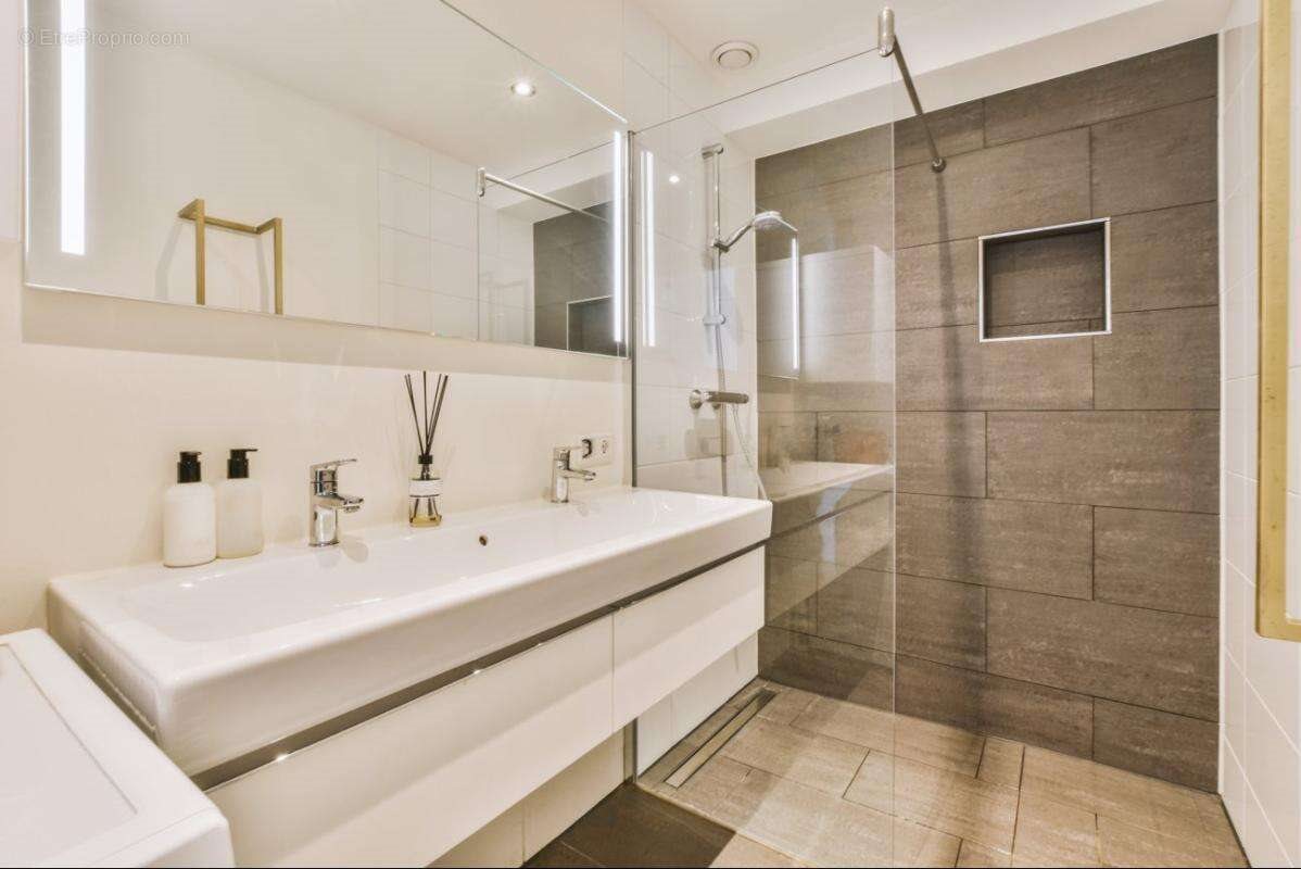Appartement à vendre, 83m², Agde (Cap d'Agde)